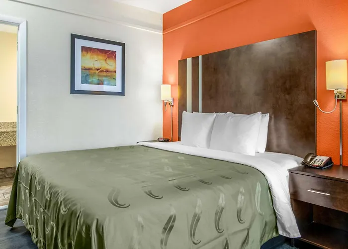 Quality Inn & Suites Jacksonville-Baymeadows